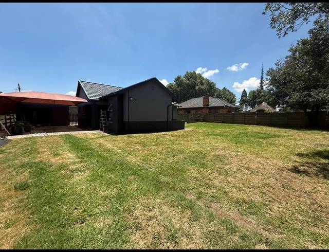 3 BEDROOM HOUSE FOR SALE IN VANDERBIJLPARK CW 6